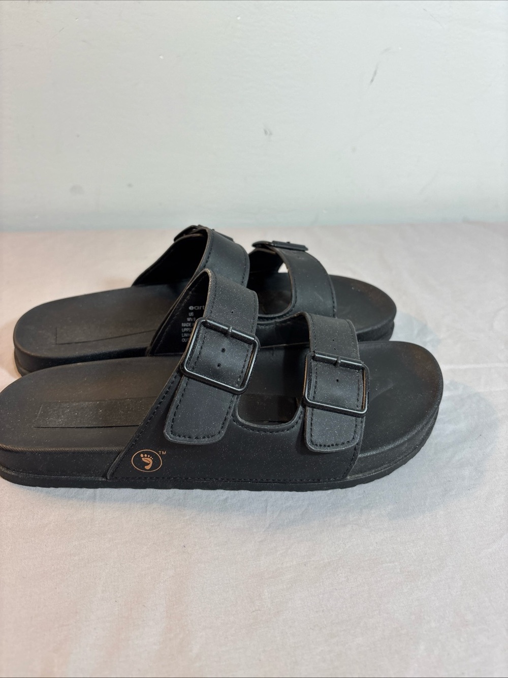 Earthing Women’s Black Double-Buckle Slide Sandals - Picture 7 of 9